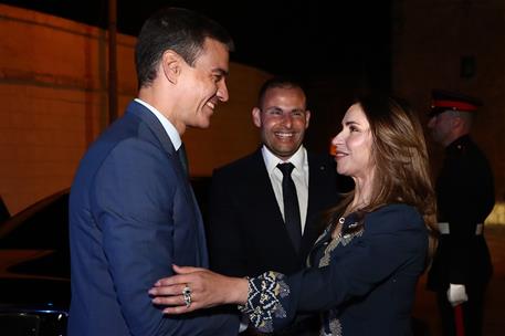 4/04/2023. Viaje del presidente del Gobierno a Malta. El presidente del Gobierno, Pedro Sánchez, a su llegada a Malta, durante la gira europ...