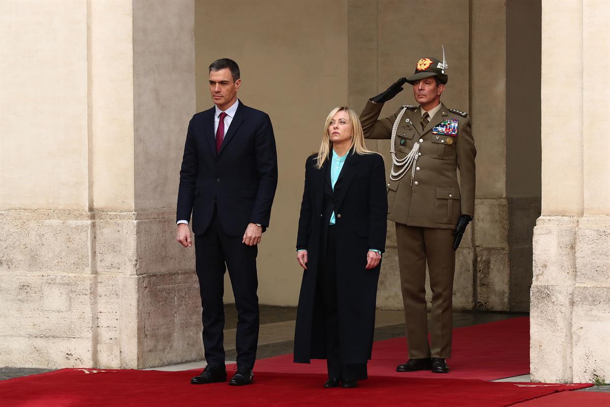 5/04/2023. Viaje del presidente del Gobierno a Italia. El presidente del Gobierno, Pedro Sánchez, junto a la primera ministra italiana, Gior...