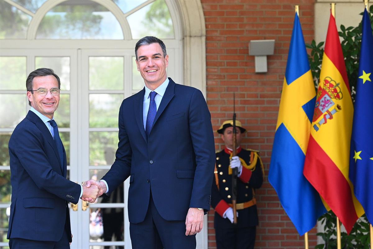 5/06/2023. El presidente recibe al primer ministro de Suecia. El presidente del Gobierno, Pedro Sánchez, saluda al primer ministro de Suecia...