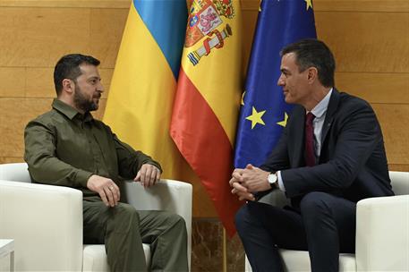 Reunión bilateral entre Pedro Sánchez y Volódimir Zelenski