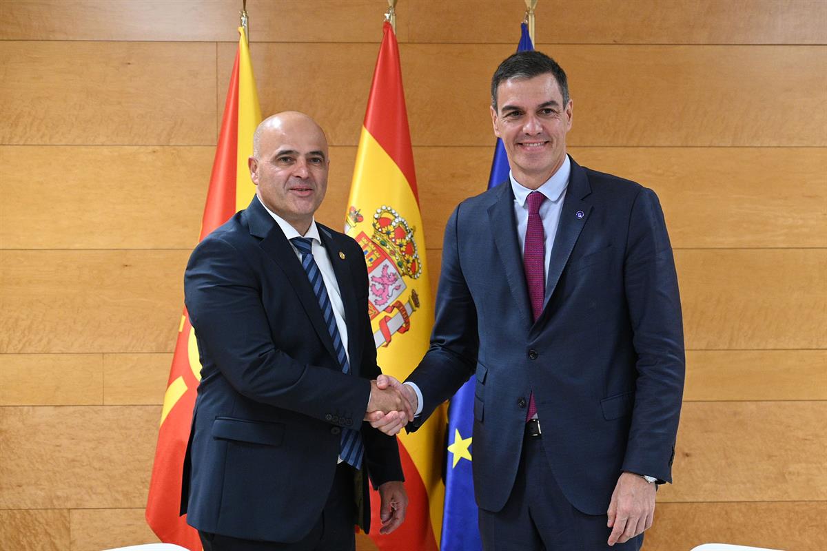 5/10/2023. Sánchez participa en la reunión de la Comunidad Política Europea. El presidente del Gobierno en funciones, Pedro Sánchez, junto a...