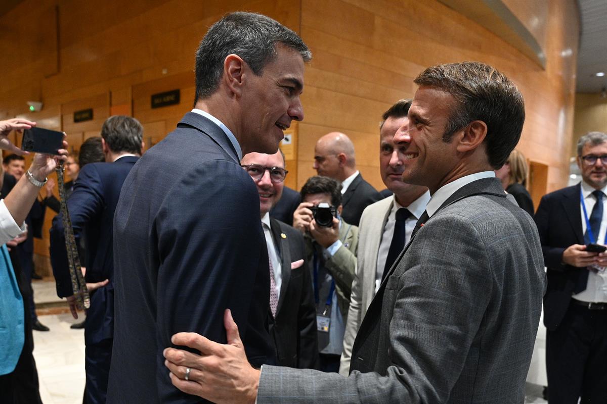 5/10/2023. Sánchez participa en la reunión de la Comunidad Política Europea. El presidente del Gobierno en funciones, Pedro Sánchez, y el pr...