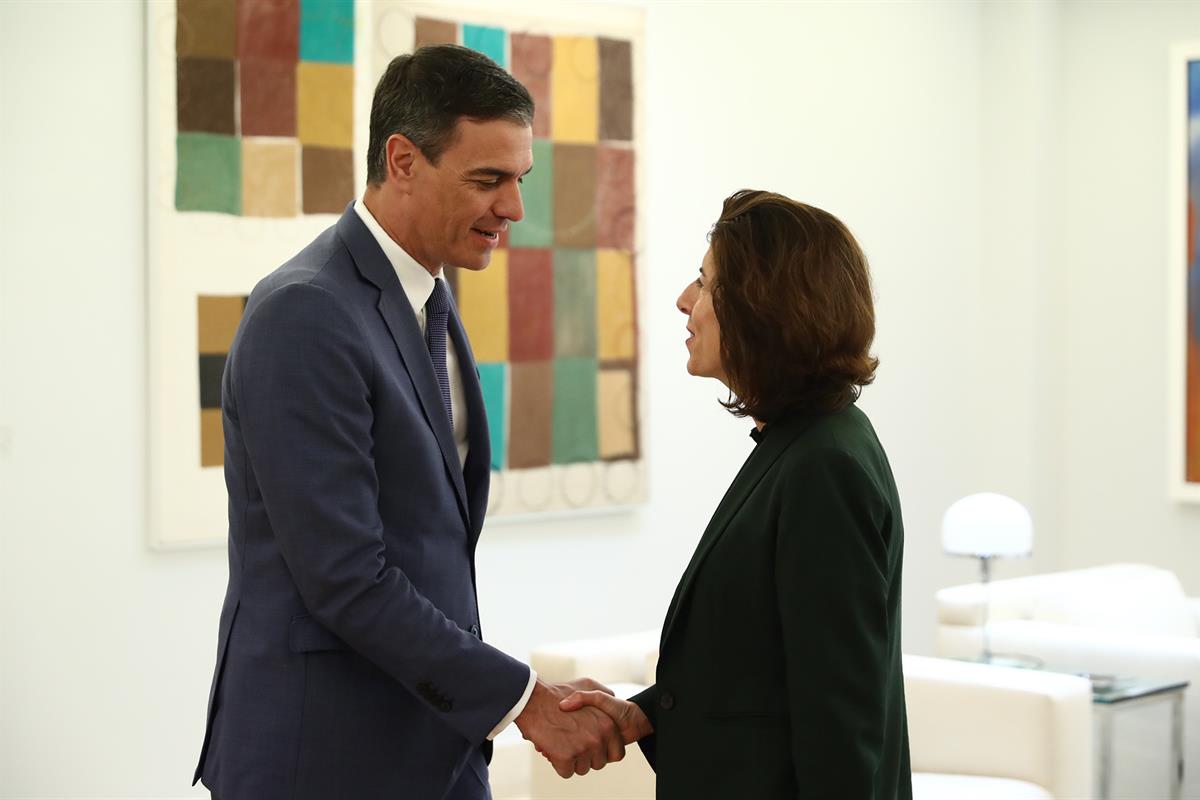 7/06/2023. Pedro Sánchez mantiene un encuentro con la secretaria de Comercio de EE.UU., Gina Raimondo. El presidente del Gobierno, Pedro Sán...