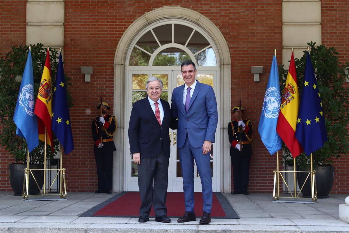 8/05/2023. Pedro Sánchez recibe al secretario general de Naciones Unidas, António Guterres. El presidente del Gobierno, Pedro Sánchez, recib...