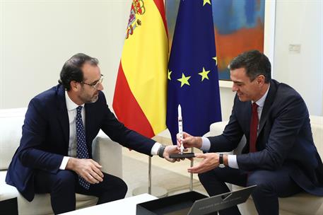 11/10/2023. Pedro Sánchez mantiene un encuentro con representantes de PLD Space. El presidente del Gobierno en funciones, Pedro Sánchez, dur...