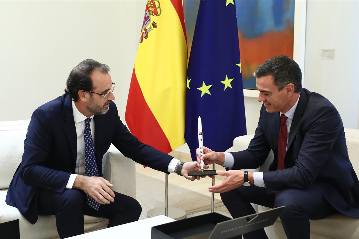 11/10/2023. Pedro Sánchez mantiene un encuentro con representantes de PLD Space. El presidente del Gobierno en funciones, Pedro Sánchez, dur...