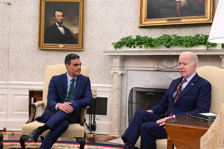 El presidente del Gobierno, Pedro Sánchez, y el presidente de Estados Unidos, Joe Biden