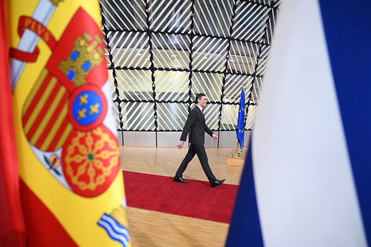 El presidente del Gobierno, Pedro Sánchez, llega a la primera jornada de la reunión del Consejo Europeo.