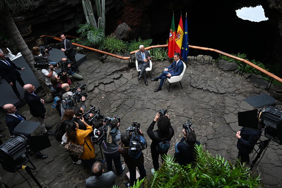 15/03/2023. Pedro Sánchez preside junto a António Costa, la 34ª Cumbre Hispano-Portuguesa. El presidente del Gobierno, Pedro Sánchez, durant...