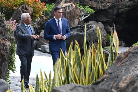 15/03/2023. Pedro S&#225;nchez preside junto a Ant&#243;nio Costa, la 34&#170; Cumbre Hispano-Portuguesa. El presidente del Gobierno, Pedro S&#225;nchez, paseo ...