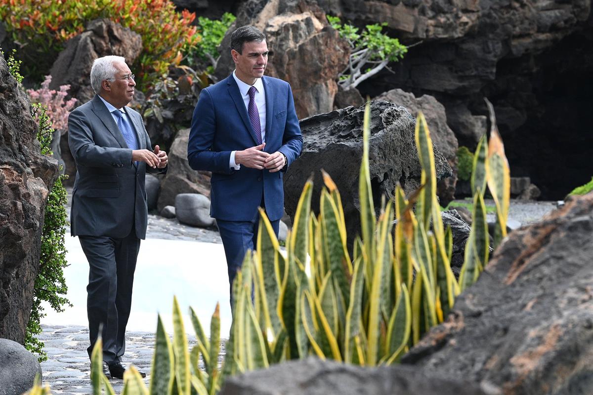 15/03/2023. Pedro Sánchez preside junto a António Costa, la 34ª Cumbre Hispano-Portuguesa. El presidente del Gobierno, Pedro Sánchez, paseo ...