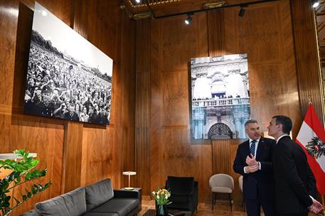 16/02/2023. Pedro S&#225;nchez viaja a Austria. El presidente del Gobierno, Pedro S&#225;nchez, ha recorrido el edificio de la Canciller&#237;a Federal jun...