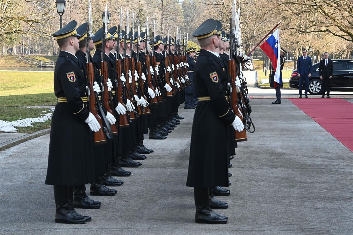 17/02/2023. Viaje del presidente del Gobierno a Eslovenia. Recibimiento al presidente del Gobierno, Pedro Sanchez, en su visita a Eslovenia,...