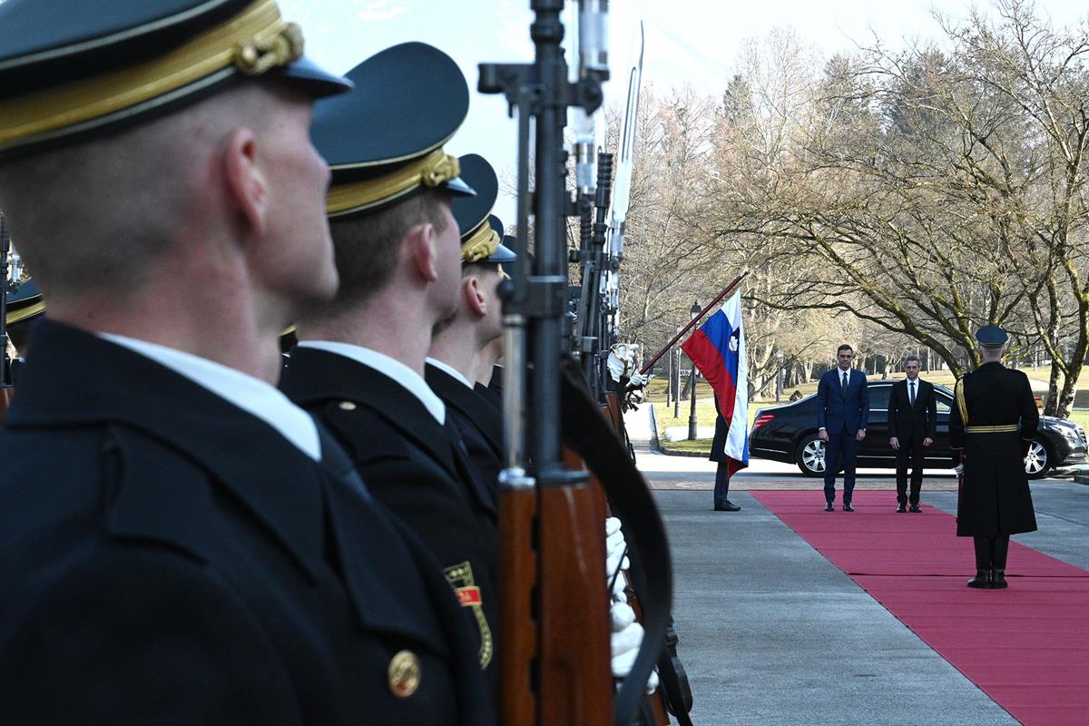 17/02/2023. Viaje del presidente del Gobierno a Eslovenia. Recibimiento al presidente del Gobierno, Pedro Sanchez, en su visita a Eslovenia,...