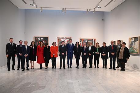 19/01/2023. XXVII Cumbre España-Francia - visita al Museo Picasso. Foto de familia de la visita al Museo Picasso, dentro del marco de la XXV...