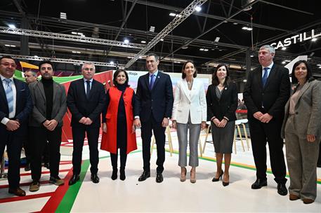 20/01/2023. Pedro Sánchez visita la 43ª edición de la Feria Internacional de Turismo (FITUR). El presidente Pedro Sánchez y la ministra Reye...