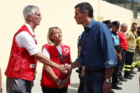 21/08/2023. Pedro Sánchez visita la zona afectada por el incendio de Tenerife. El presidente del Gobierno en funciones, Pedro Sánchez, duran...
