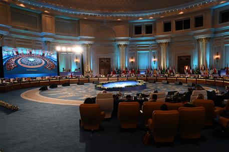 21/10/2023. Pedro S&#225;nchez participa en la Cumbre de &quot;El Cairo por la paz&quot;. Sesi&#243;n plenaria de la Cumbre de &quot;El Cairo por la paz&quot;.