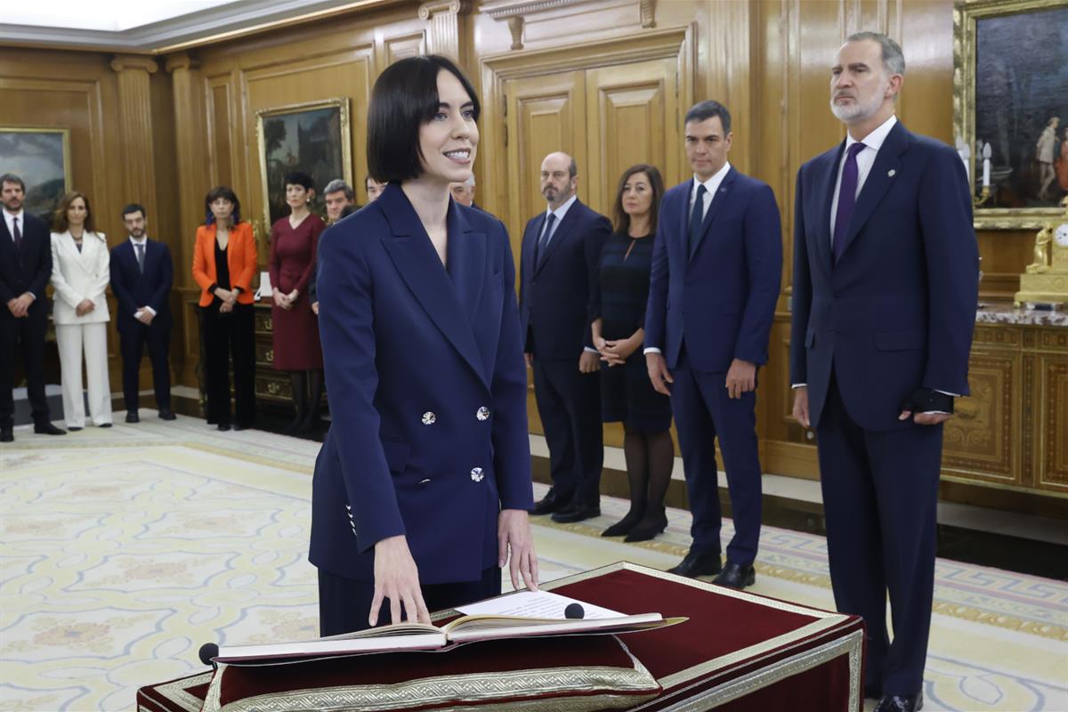 21/11/2023. Acto de promesa de los nuevos ministros. La ministra de Ciencia, Innovación y Universidades, Diana Morant, promete su cargo ante...