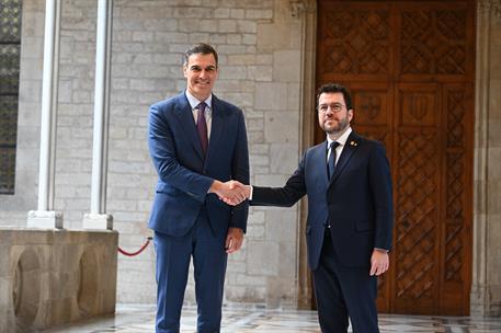 21/12/2023. Pedro Sánchez mantiene un encuentro con el presidente de la Generalitat de Catalunya. El presidente del Gobierno, Pedro Sánchez,...