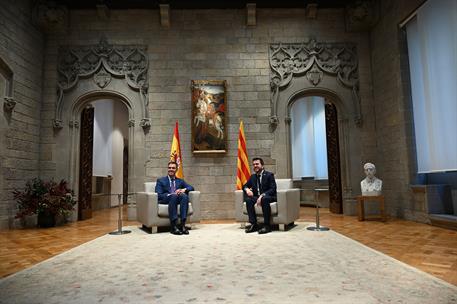 21/12/2023. Pedro Sánchez mantiene un encuentro con el presidente de la Generalitat de Catalunya. El presidente del Gobierno, Pedro Sánchez,...