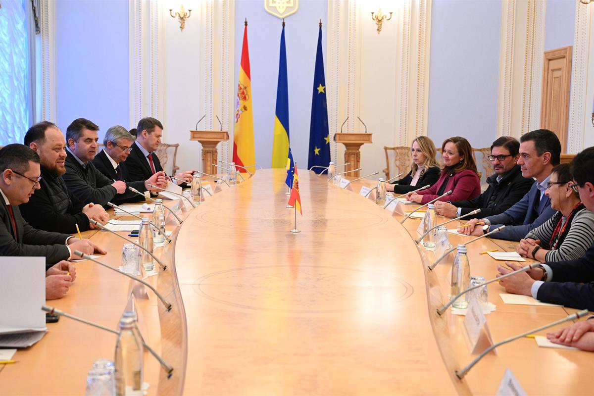 23/02/2023. Viaje del presidente del Gobierno a Ucrania. El presidente del Gobierno, Pedro Sánchez, durante la reunión que ha mantenido con ...
