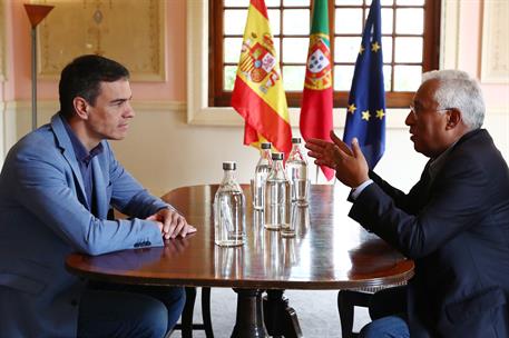 23/04/2023. Pedro S&#225;nchez y Ant&#243;nio Costa abordan en Oporto debates de relevancia para la Presidencia Espa&#241;ola del Consejo de la UE. El pres...