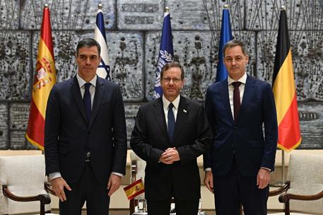 23/11/2023. Pedro S&#225;nchez viaja a Israel, Palestina y Egipto - primera jornada. Encuentro del presidente del Gobierno, Pedro S&#225;nchez, junto ...