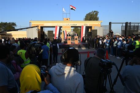 24/11/2023. Viaje del presidente del Gobierno a Egipto. El presidente del Gobierno, Pedro Sánchez, durante la rueda de prensa que ha ofrecid...