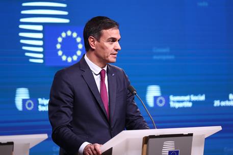 25/10/2023. Pedro S&#225;nchez participa en la Cumbre Social Tripartita. El presidente del Gobierno en funciones, Pedro S&#225;nchez, en la comparecen...