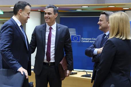 26/10/2023. Pedro Sánchez participa en el Consejo Europeo. El presidente del Gobierno en funciones, Pedro Sánchez, conversa con otros lídere...