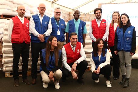 27/01/2023. S&#225;nchez visita la base log&#237;stica del Programa Mundial de Alimentos de las Naciones Unidas. El presidente del Gobierno, Pedro S&#225;n...