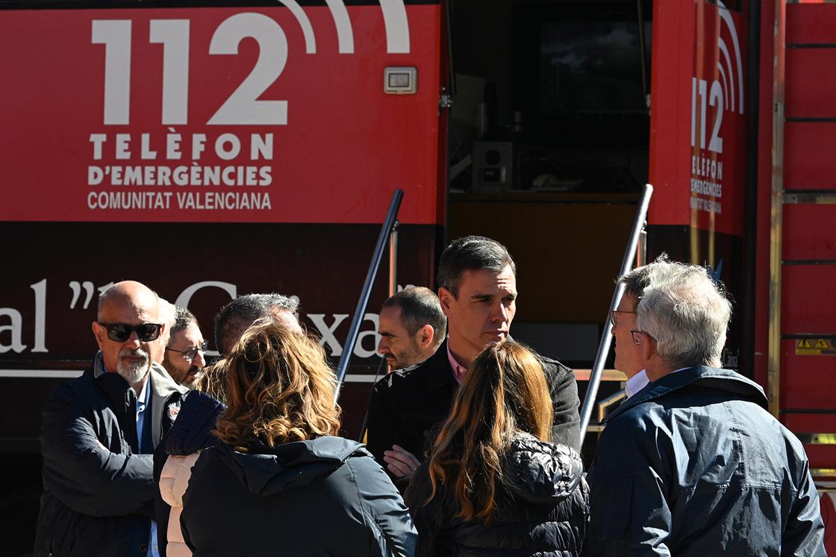 27/03/2023. Pedro Sánchez visita el Puesto de Mando Avanzado del incendio de Barracas (Castellón). El presidente del Gobierno, Pedro Sánchez...