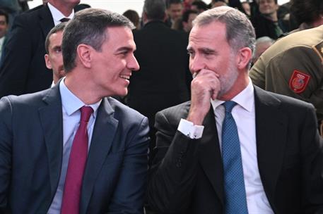 29/11/2023. Inauguraci&#243;n de la variante de Pajares de Alta Velocidad. El presidente del Gobierno, Pedro S&#225;nchez, y el rey Felipe VI, en el a...