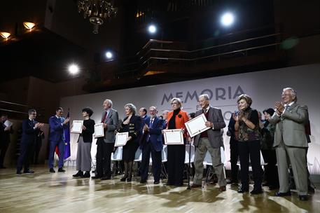 30/10/2023. El presidente del Gobierno en funciones, Pedro S&#225;nchez, y el ministro de la Presidencia, Relaciones con las Cortes y Memoria Democr&#225;tic...