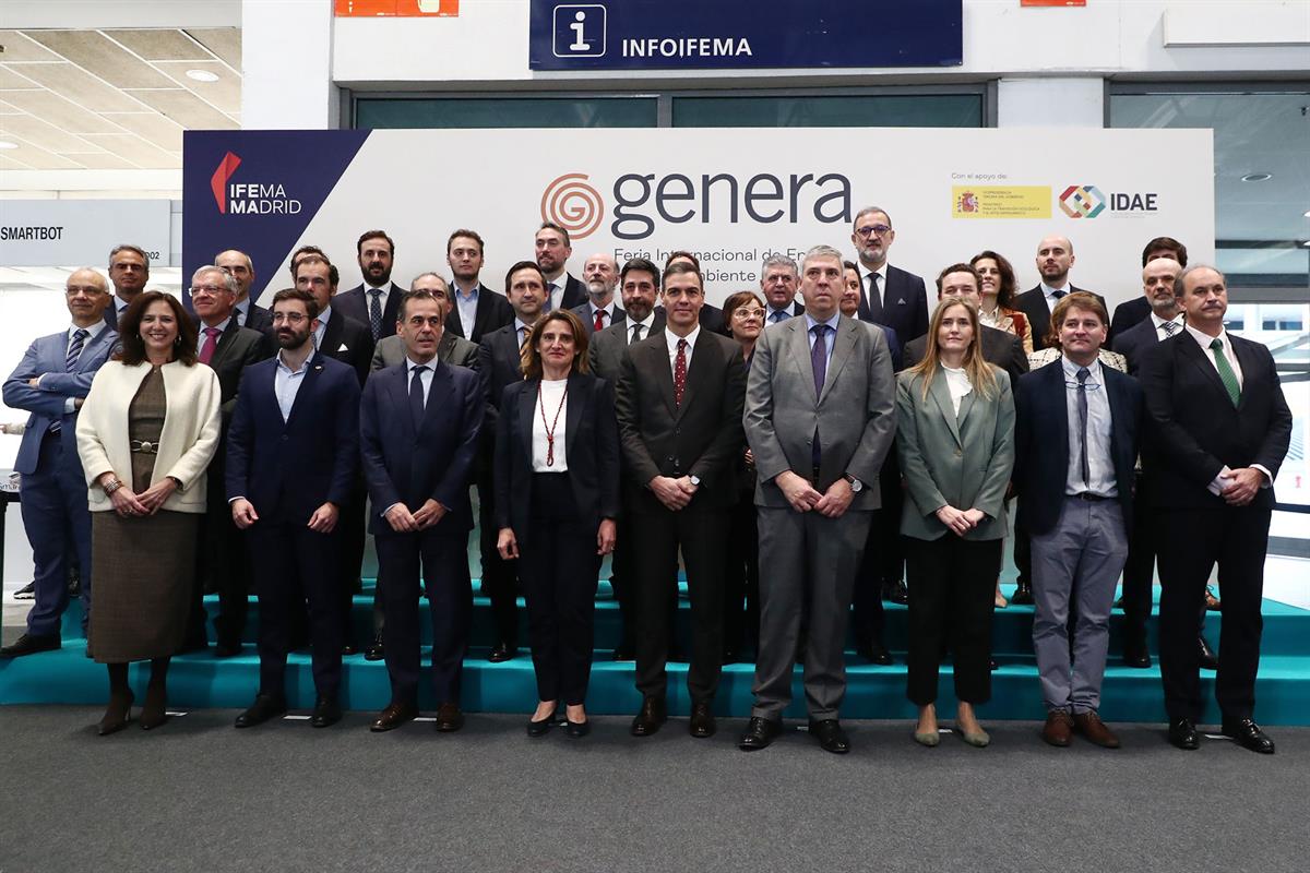 6/02/2024. Pedro Sánchez asiste a la Feria Internacional de Energía y Medioambiente GENERA 2024. Foto de familia de la Feria Internacional d...