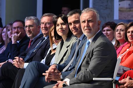 8/05/2024. Pedro Sánchez preside el acto institucional con motivo del Día de homenaje a las víctimas del exilio. La ministra de Ciencia, Inn...