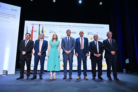 8/07/2024. Pedro Sánchez preside el acto de colocación de la primera piedra de la gigafactoría de AESC en Navalmoral de la Mata. El presiden...