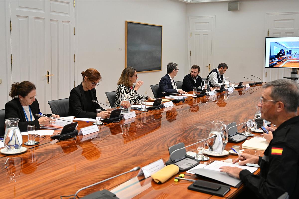 8/11/2024. Pedro Sánchez preside la reunión del Comité de crisis para el seguimiento de los efectos de la DANA. El presidente del Gobierno, ...
