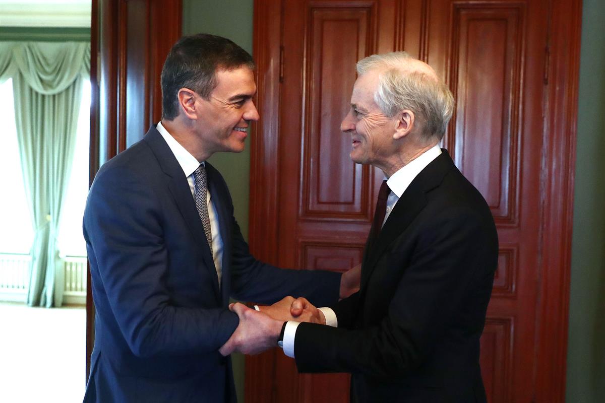 12/04/2024. Pedro Sánchez viaja a Noruega. El presidente del Gobierno, Pedro Sánchez, y el primer ministro del Reino de Noruega, Jonas Gahr ...