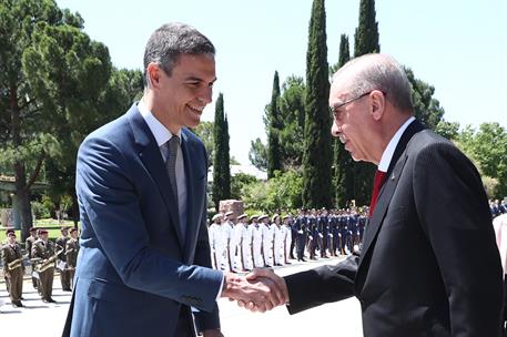13/06/2024. VIII Reunión de Alto Nivel España-Turquía. El presidente del Gobierno, Pedro Sánchez, recibe en La Moncloa al presidente de la R...