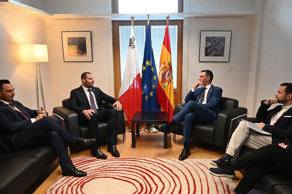 18/04/2024. Pedro Sánchez participa en la reunión del Consejo Europeo (segunda jornada). El presidente del Gobierno, Pedro Sánchez, mantiene...