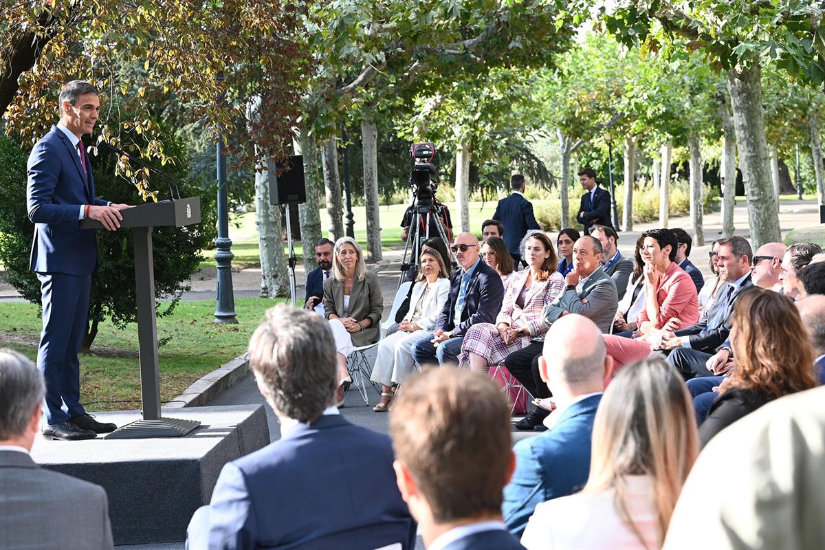 18/09/2024. Pedro Sánchez presides over the signing ceremony with the social partners. The President of the Government of Spain, Pedro Sánch...