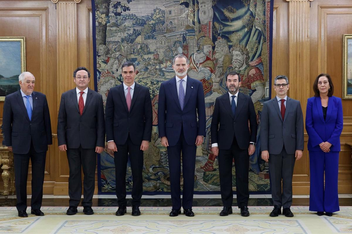 Imagen del artículo Pedro Sánchez asiste a la toma de posesión de Álvaro García Ortiz, que continuará como fiscal general del Estado