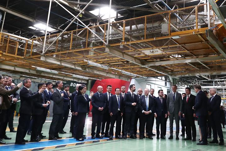 19/04/2024. Pedro Sánchez visita Ebro Factory en Barcelona. El presidente del Gobierno, Pedro Sánchez, visita la planta Ebro Factory en Barcelona.