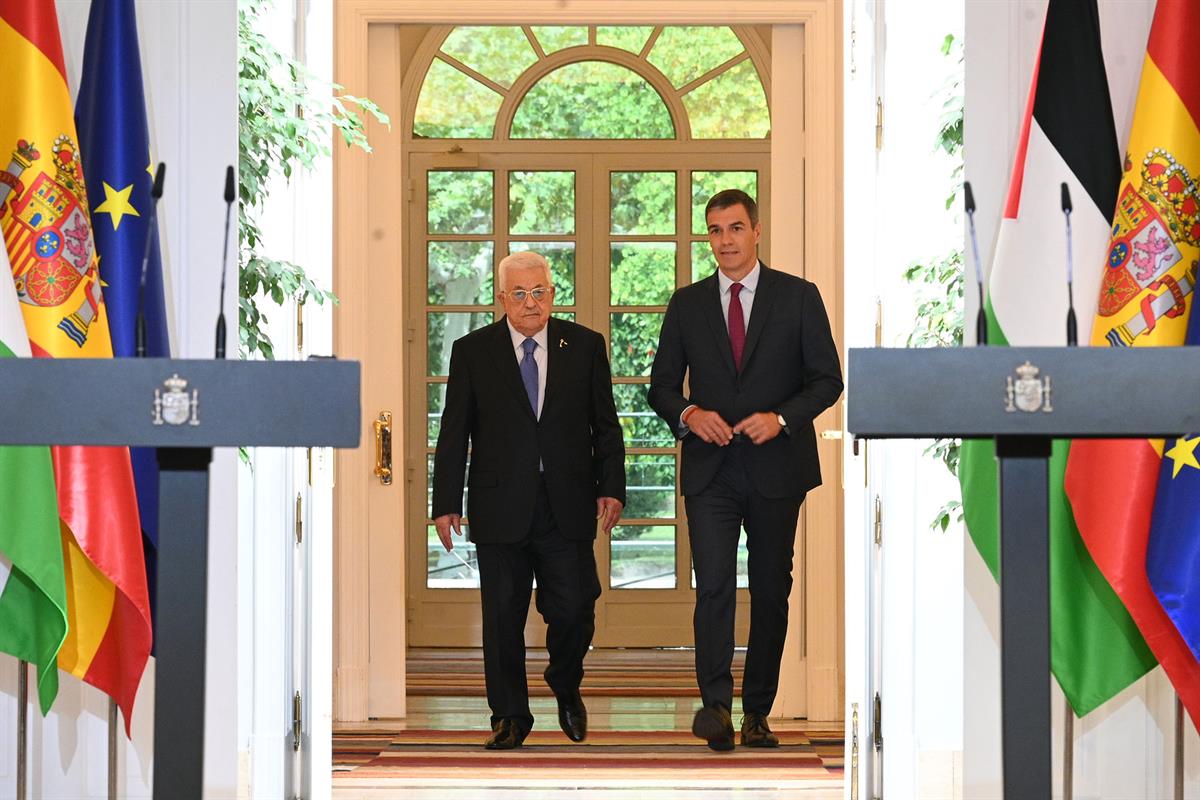19/09/2024. Pedro Sánchez receives the President of the State of Palestine. The President of the Government of Spain, Pedro Sánchez, togethe...