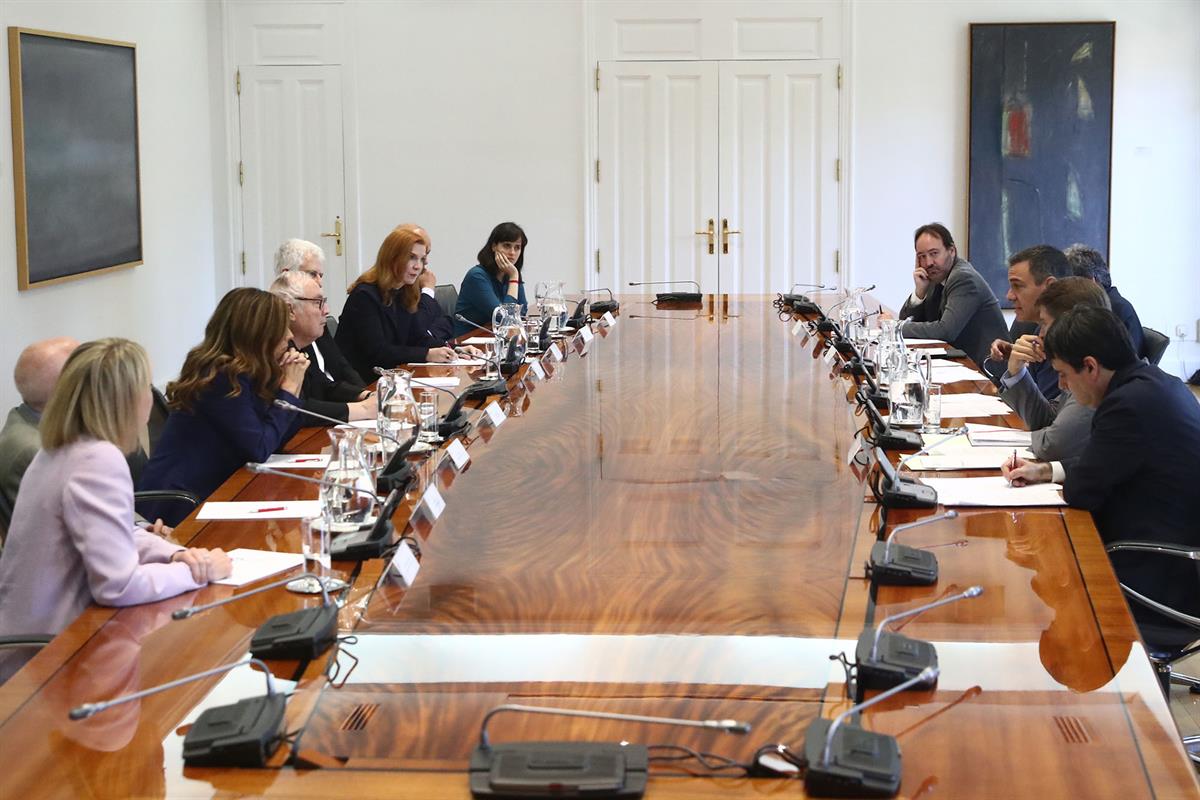 21/06/2024. Pedro Sánchez mantiene un encuentro con el Consejo Internacional de Inteligencia Artificial. El presidente del Gobierno, Pedro S...