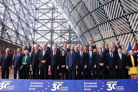 22/03/2024. Pedro Sánchez participa en el Consejo Europeo. Fotografía de familia del Consejo Europeo con los primeros ministros de Islandia,...