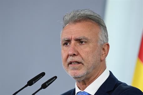 22/11/2024. Comparecencia tras la reuni&#243;n de Pedro S&#225;nchez con el presidente da Ciudad Aut&#243;noma de Melilla. El ministro de Pol&#237;tica Territor...