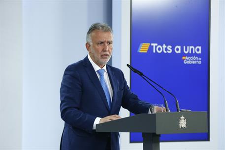 22/11/2024. Comparecencia tras la reuni&#243;n de Pedro S&#225;nchez con el presidente de la Ciudad Aut&#243;noma de Ceuta. El ministro de Pol&#237;tica Territo...